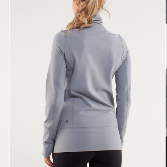 Lululemon In Stride Jacket 6 - Picture 13 of 16